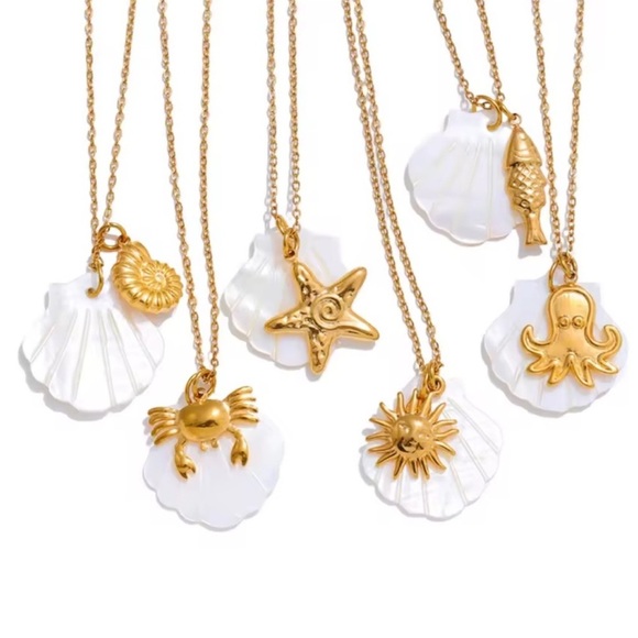 Starfish White Shell 18K Gold Stainless Steel Waterproof Necklace - Picture 8 of 8